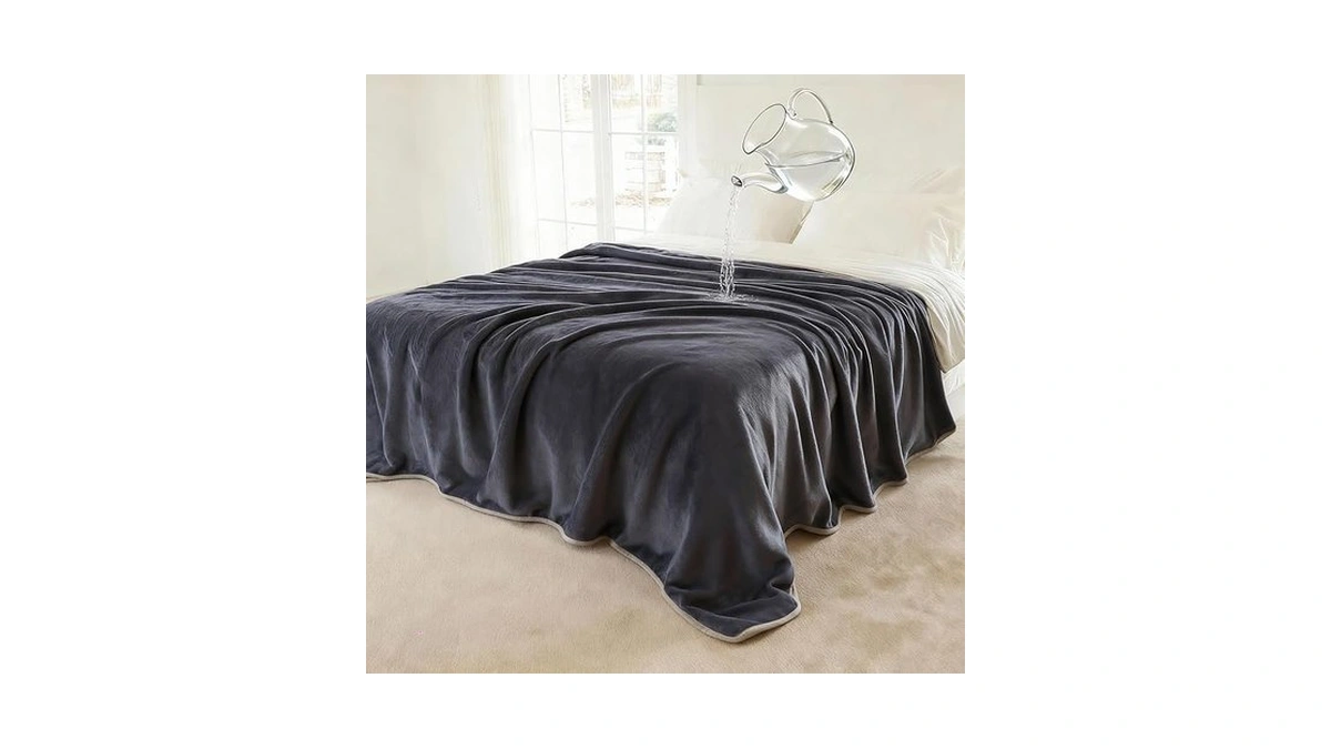 Nanpiper 100% Waterproof Blanket For Couch, Reversible Fleece Love Blanket,