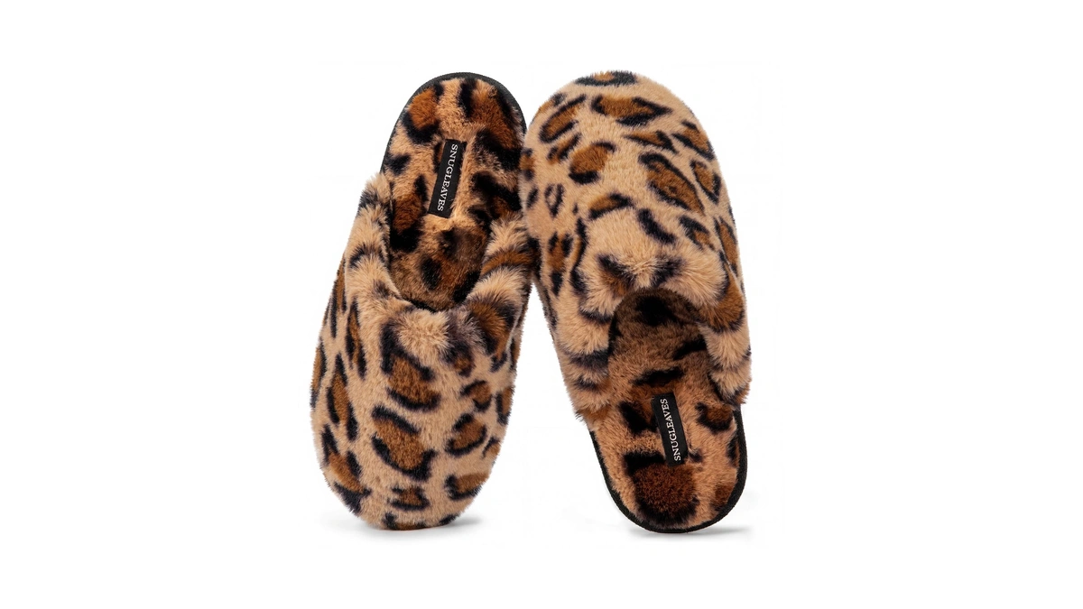 Snug Leaves Women's Fuzzy Scuff Slippers Soft Comfy Memory Foam