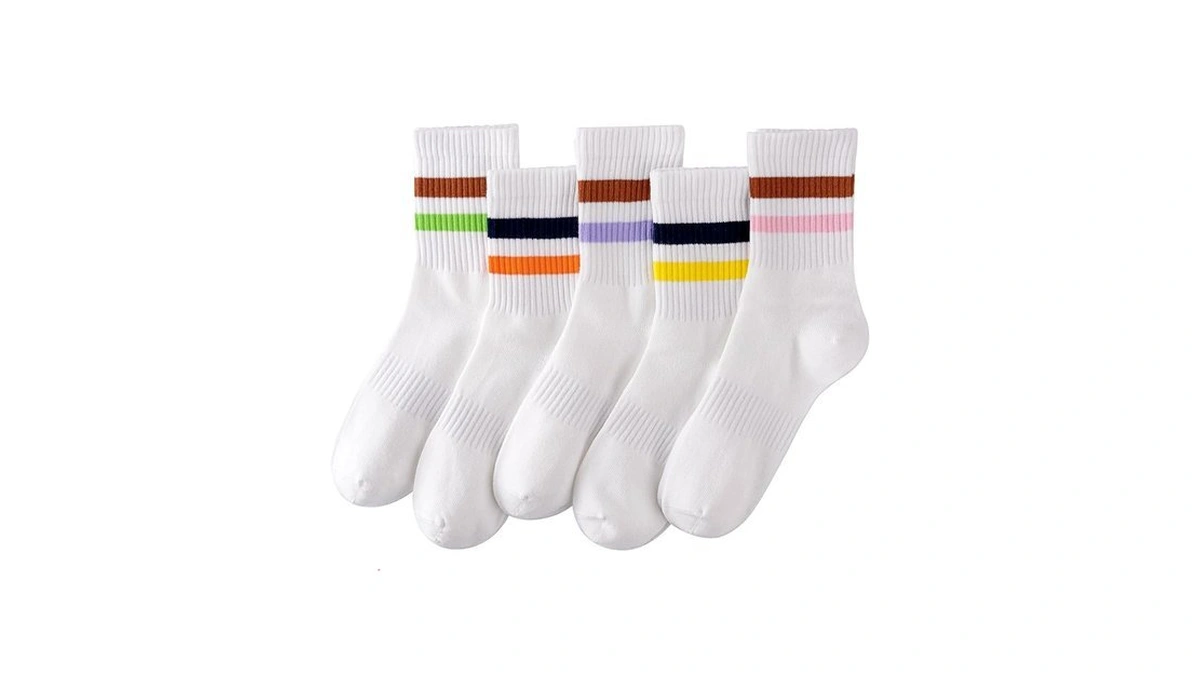 Hongteya Cotton Crew Socks For Women Cute Retro Striped Socks
