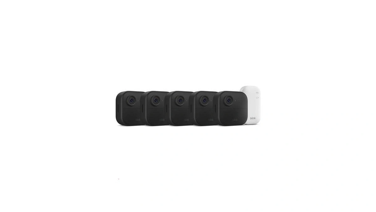 Blink Outdoor 4 – Wireless Smart Security Camera, Two-year Battery
