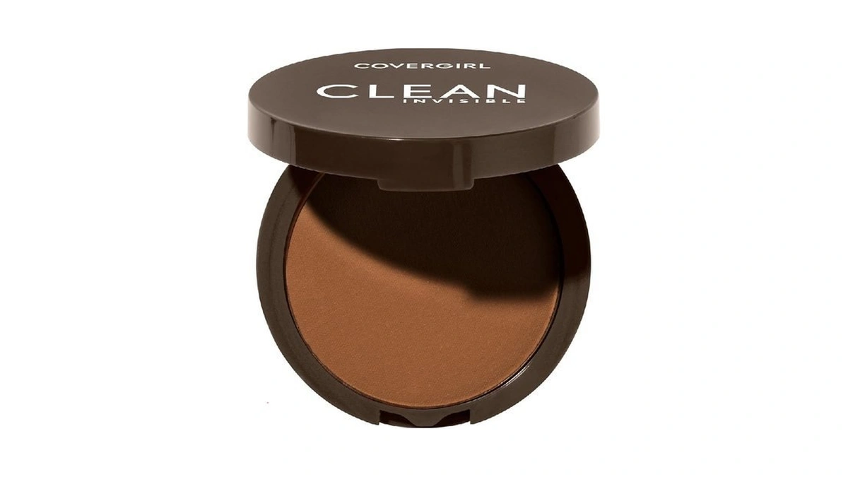 Covergirl Clean Invisible Pressed Powder, Lightweight, Breathable, Vegan Formula, Golden