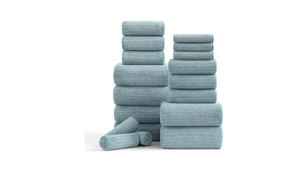 18 Piece Bath Towels Set,100% Microfiber Family Bathroom Towel With