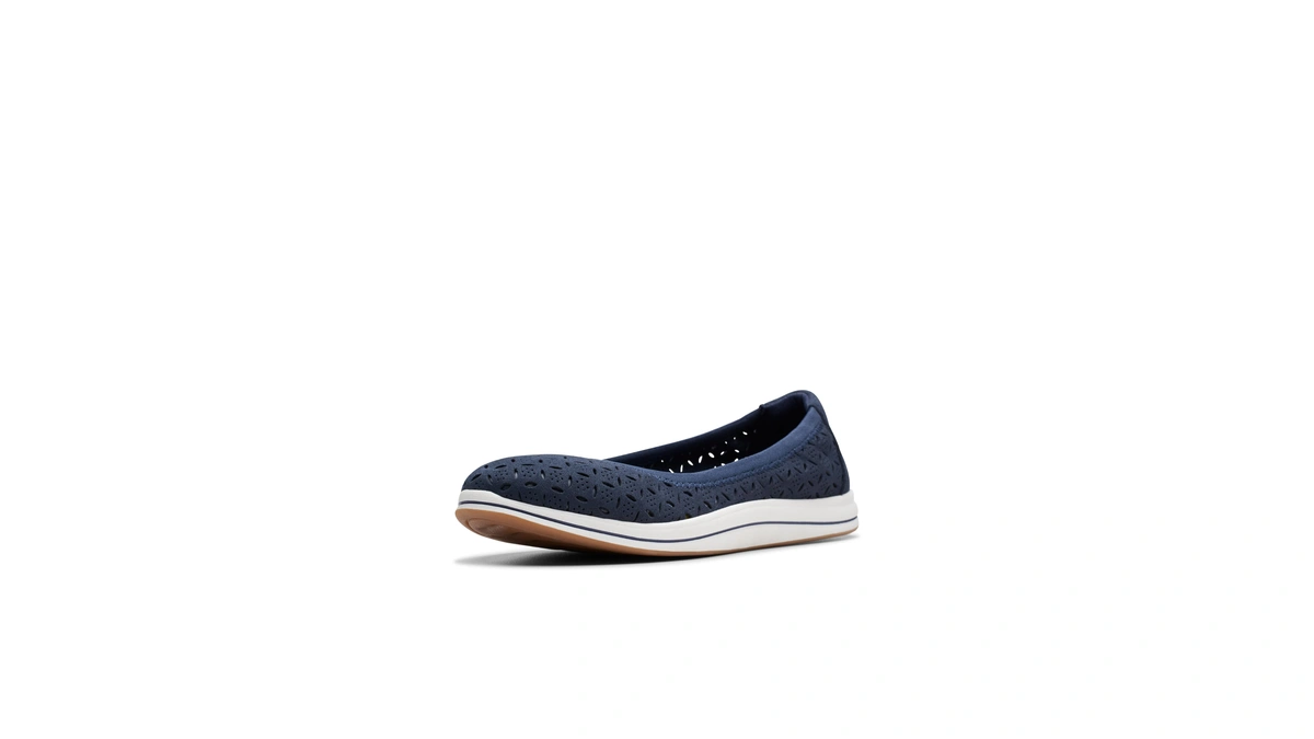 Clarks Cloudsteppers Women's Breeze Roam Ballet Flat, Navy, 7 W