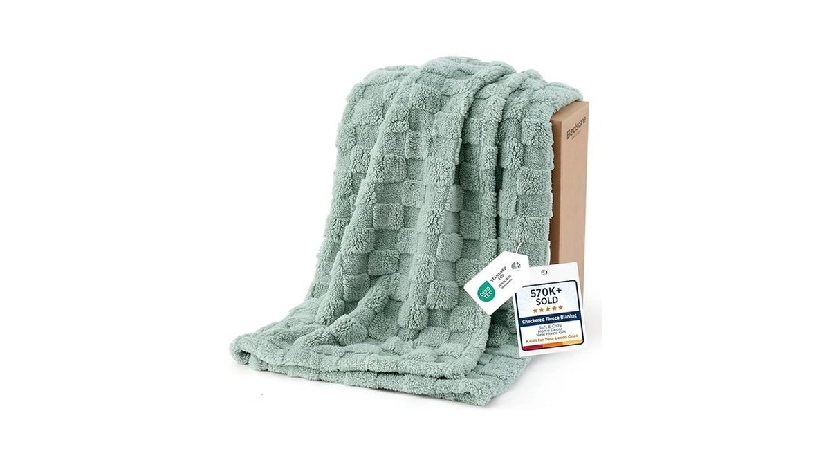 Bedsure Gentlesoft Sage Green Throw Blanket For Couch - Checkered