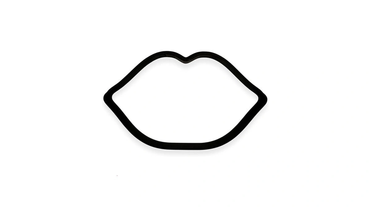 Lips Cookie Cutter With Easy Push Design (4 Inches)