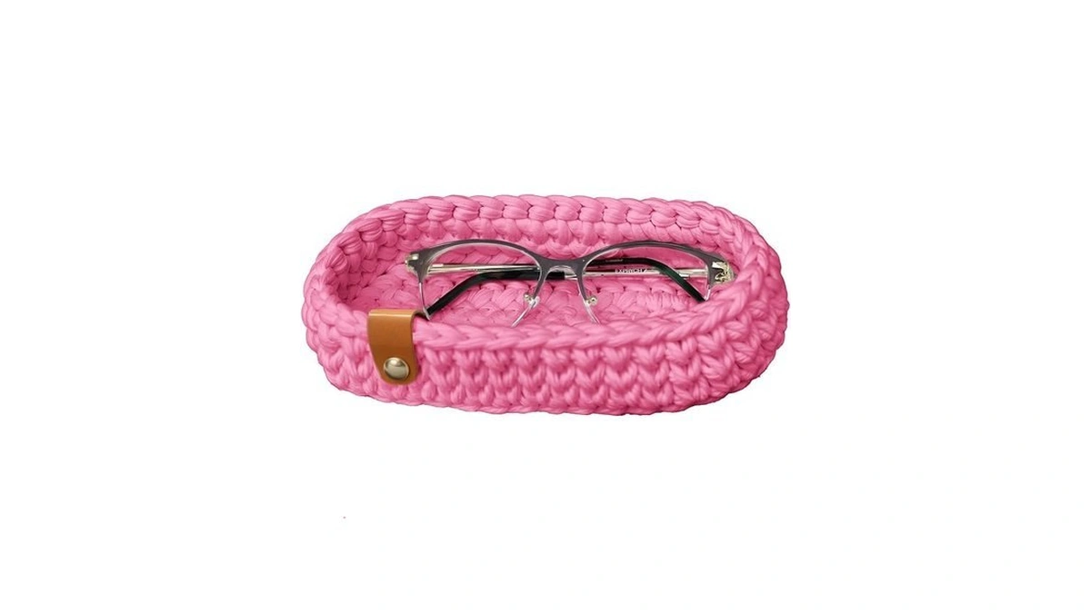 Clcbdeyit Eyeglasses Holder Cute Crochet Glasses Storage Basket Night Stand