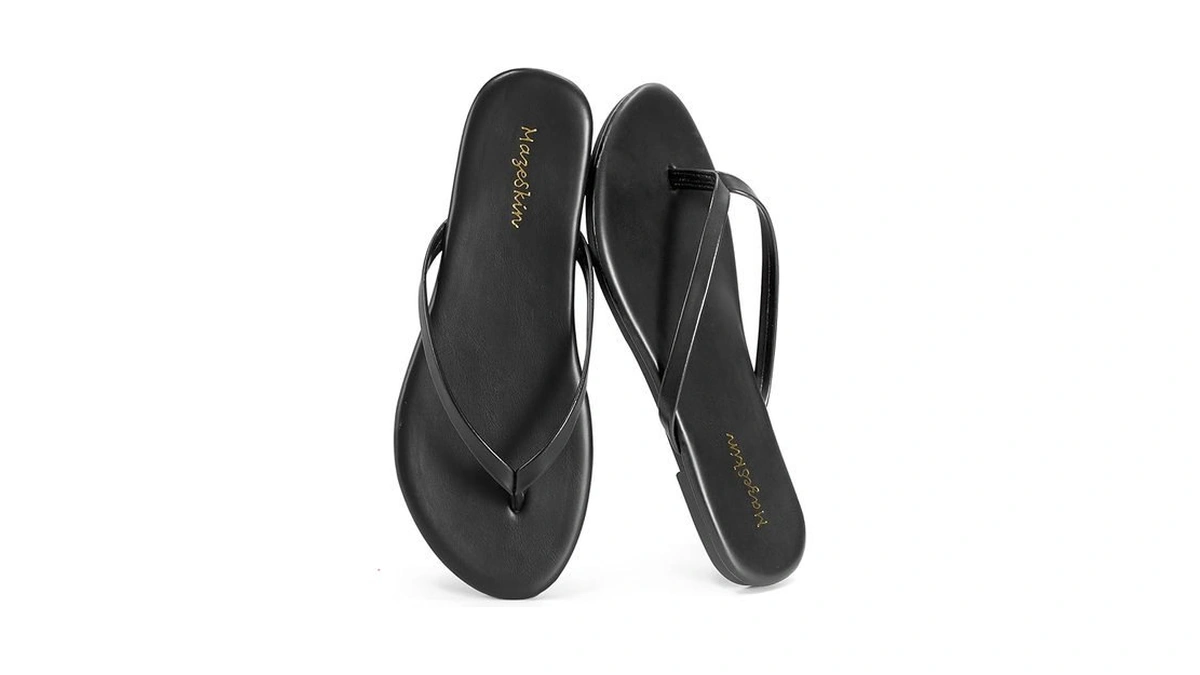 Mazeskin Women's Memory Foam Comfortable Flat Thong Sandals Dressy Summer