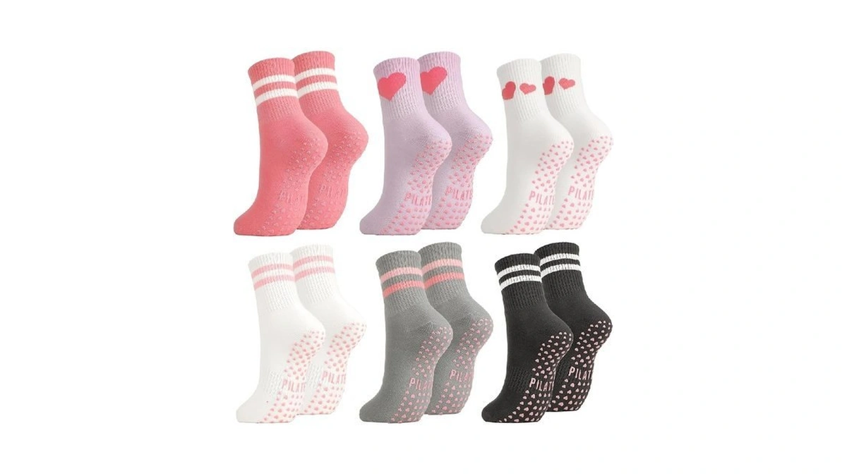 Scenicamp Pilates Socks With Grips For Women Cute Stripes Hearts