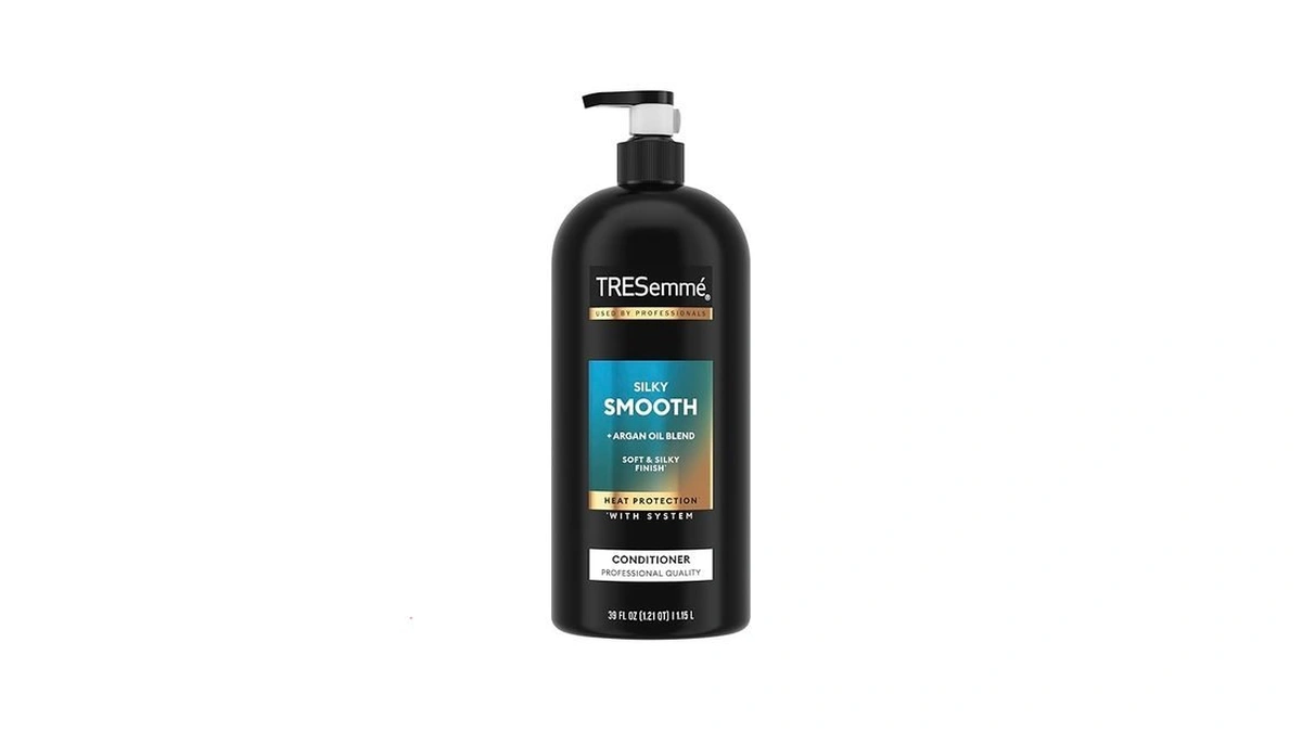 Tresemmé Smooth And Silky Conditioner With Pump, 39 Oz