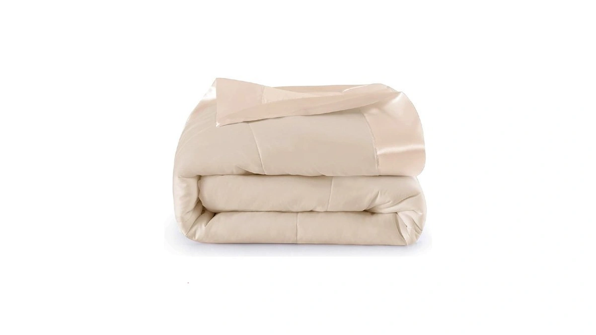 Comflive Down Alternative Blanket With Satin Trim, Twin Size For