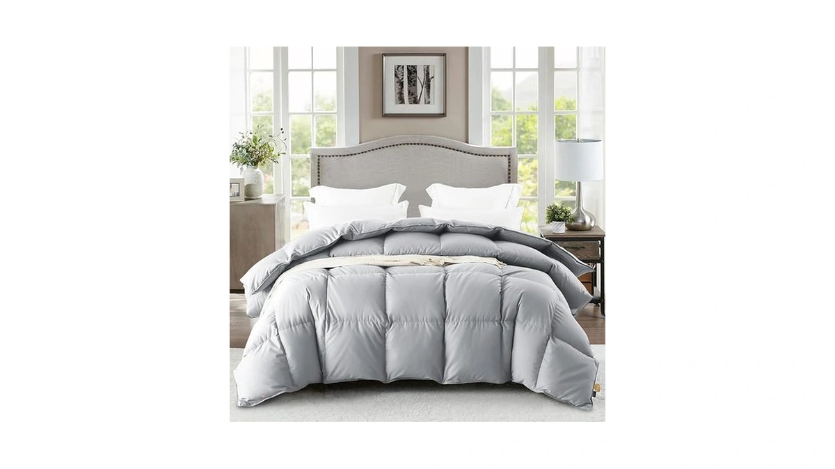 Warmkiss Queen Size Down Comforter, Luxurious All-season Duvet Insert With