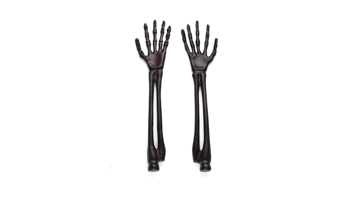 Oneida Flatware Utensil Set, Vintro Halloween Satin Black Skeleton 2-piece