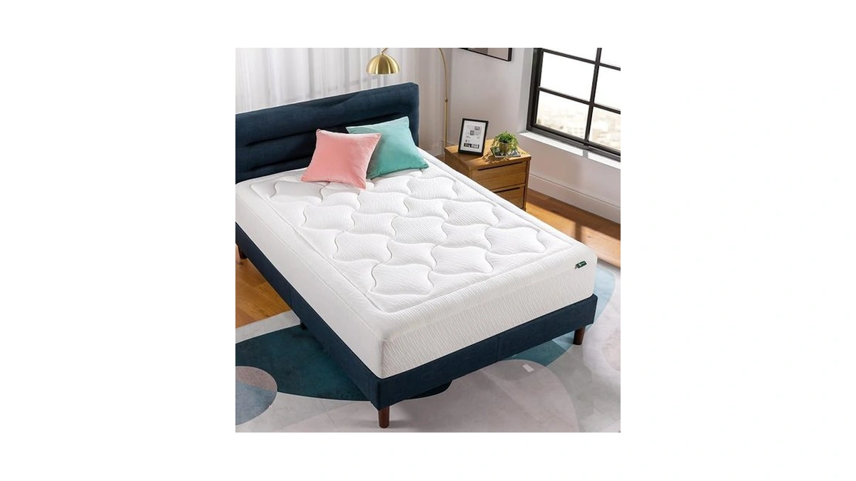 Zinus 12 Inch Cloud Memory Foam Mattress, Queen, Fiberglass Free,