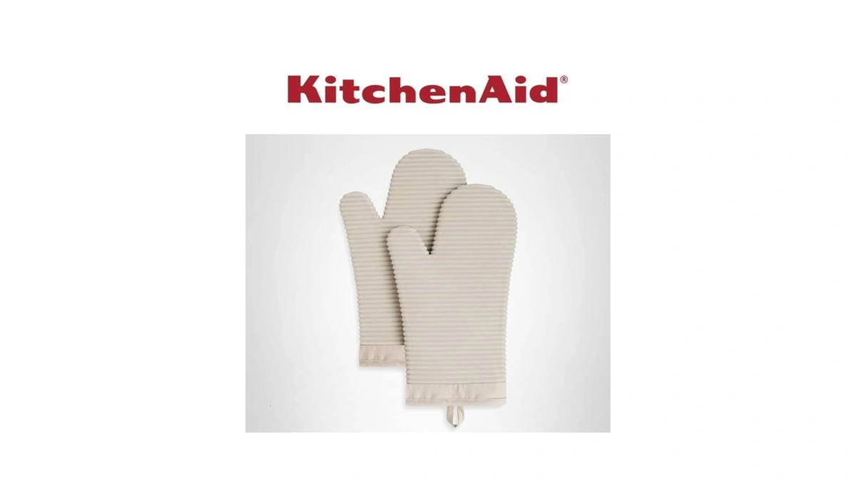 Kitchenaid Ribbed Soft Silicone Oven Mitt 2-pack Set, 7.5"x13", Milkshake
