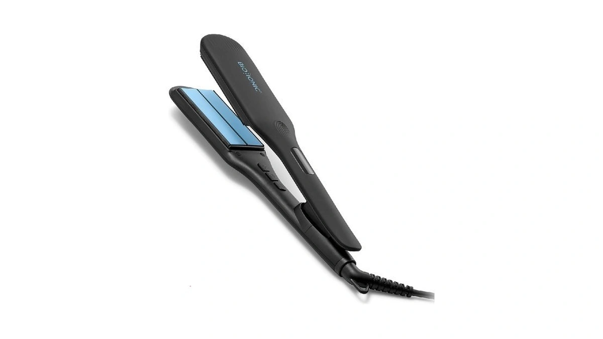 Bio Ionic Onepass Styling Flat Iron 1.5-inch Black | Moisturizing