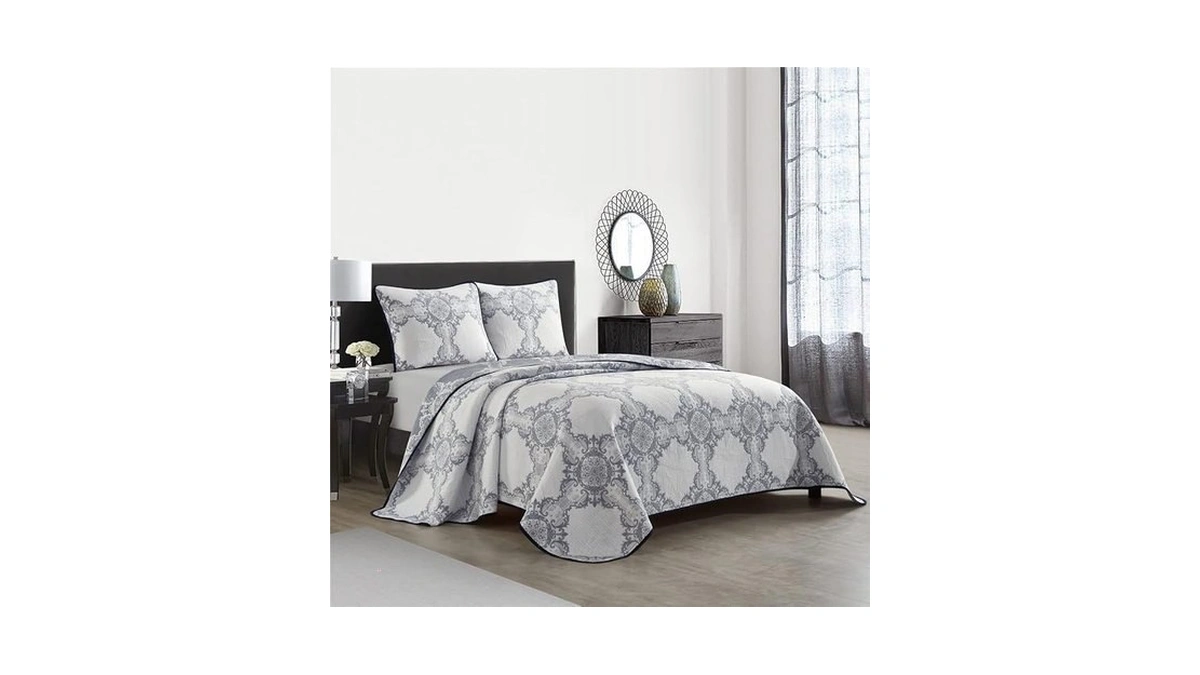Stratford Park Beige Navy 3 Piece Quilt Set, Bed Size