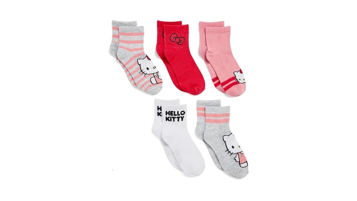 Hello Kitty Women's 5 Pack Clean Ribbed Short Ankle Socks