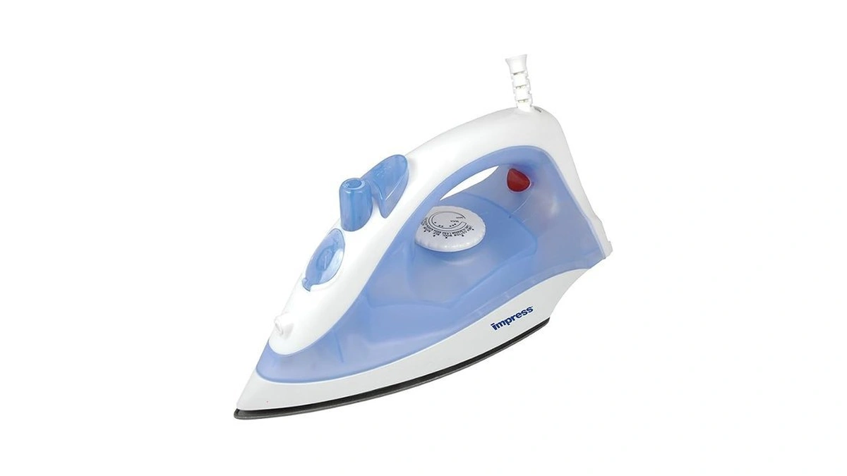 Impress Basic Clothing Iron | Non-stick | Compact | Spray