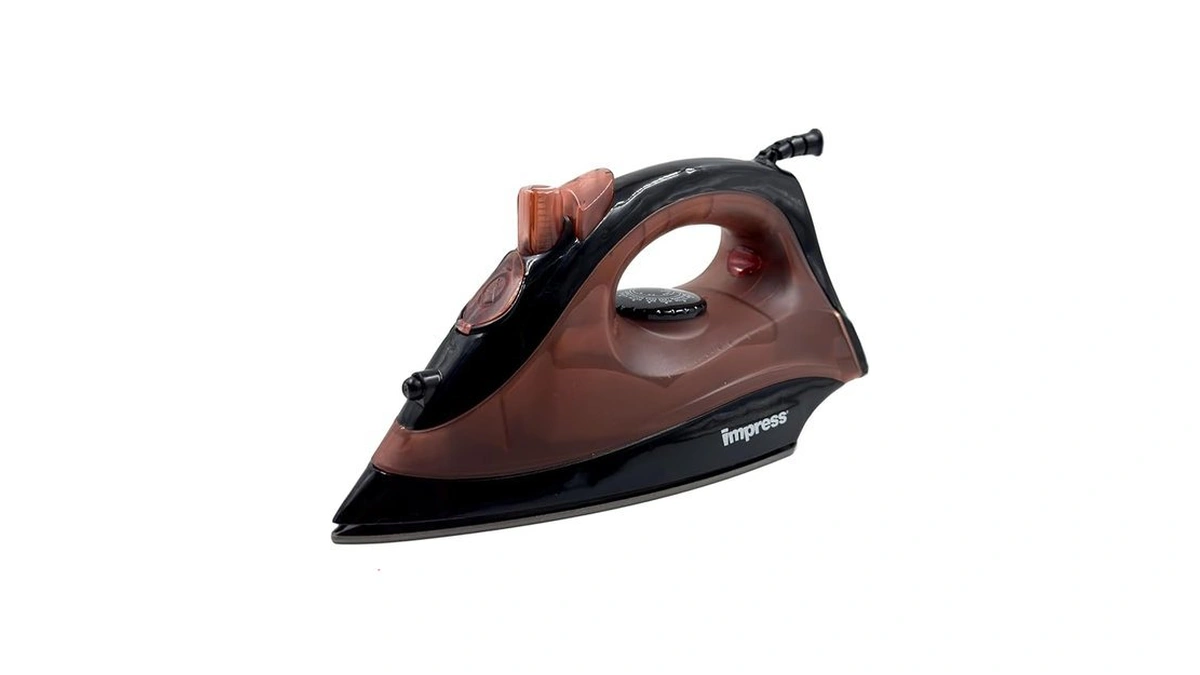 Impress Basic Clothing Iron | Non-stick | Compact | Spray