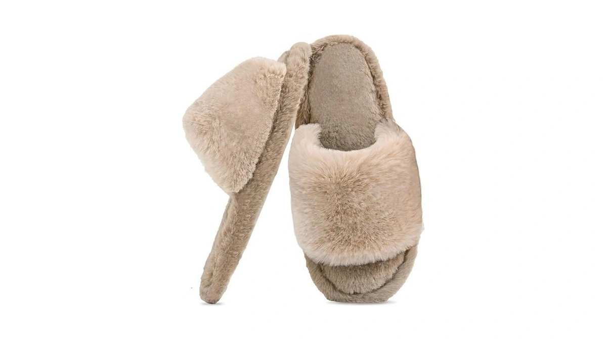 Zooron Women's Fuzzy Slippers With Memory Foam Comfy Faux Fur