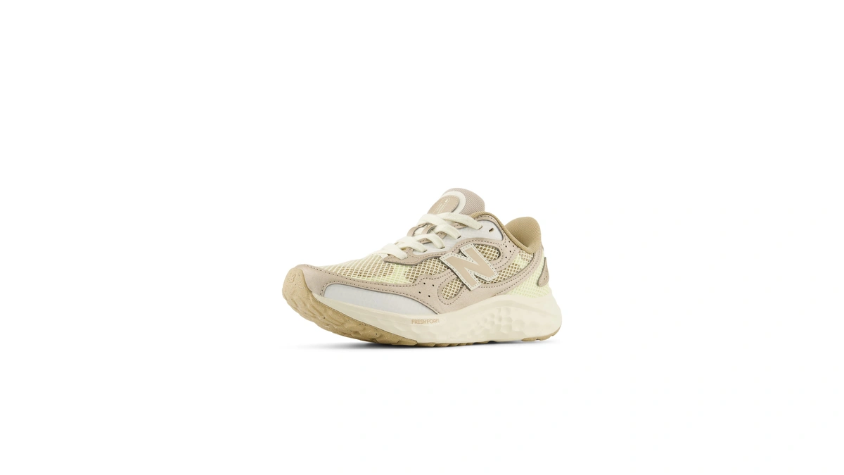 New Balance Women Fresh Foam Arishi Tiralu Ru...