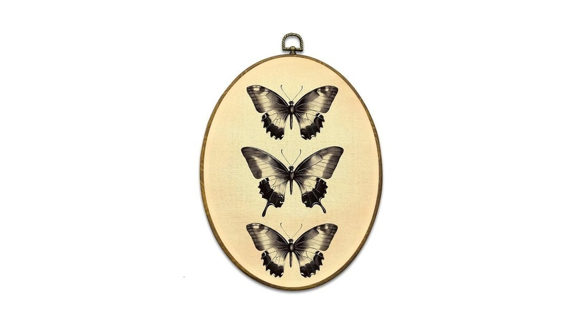 Mcehtle Vintage Butterfly Wall Art Decor, Moody Moth Cottagecore Oval