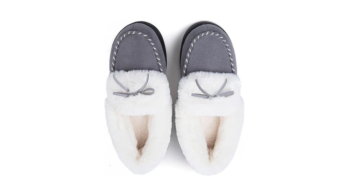 Rockdove Women's Trapper Moc Memory Foam Slipper Gift Ready, Size