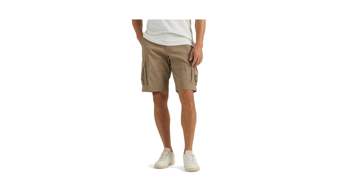 Lee Men's Extreme Motion Carolina Cargo Short Tawny Brown 36