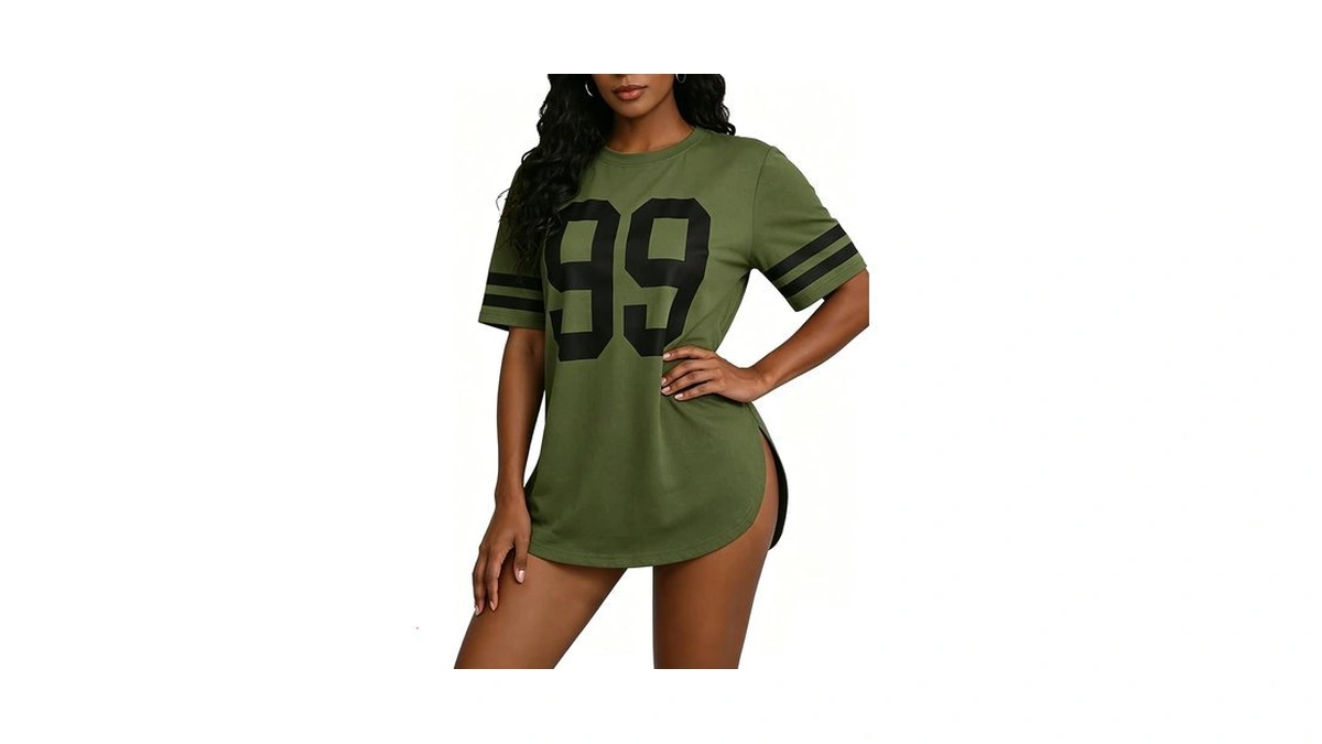 Lovelywholesale Women Oversized Graphic Tees Side Slit Cruver Hem Short