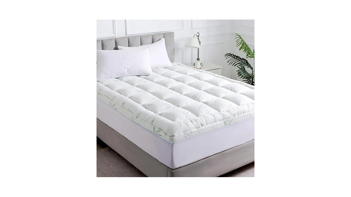 Whatsbedding Full Mattress Topper, Soft Pillow Top Mattress Topper With
