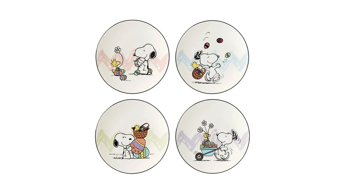 Lenox Dinnerware Set, Peanuts Easter Snoopy 4-piece Accent Plates Set,