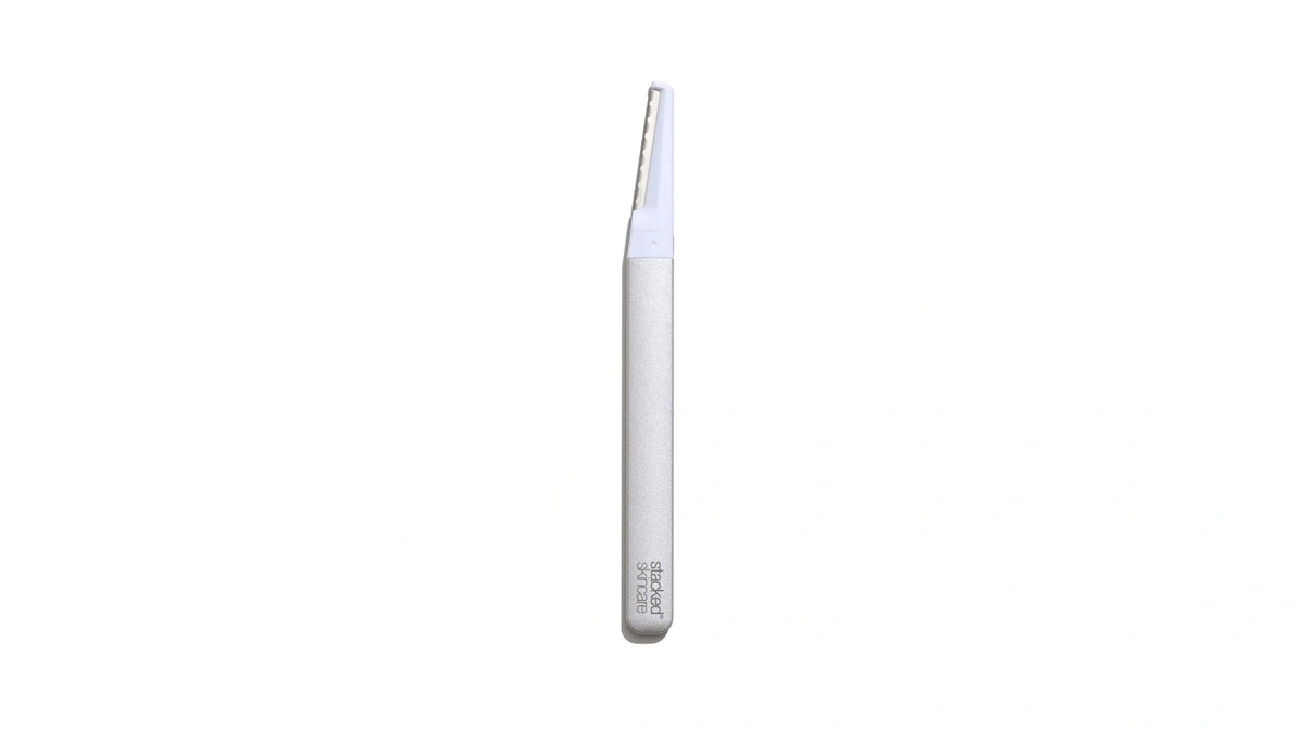 Stackedskincare Professional-grade Dermaplaning Tool – Precision Exfoliation, Removes Peach Fuzz