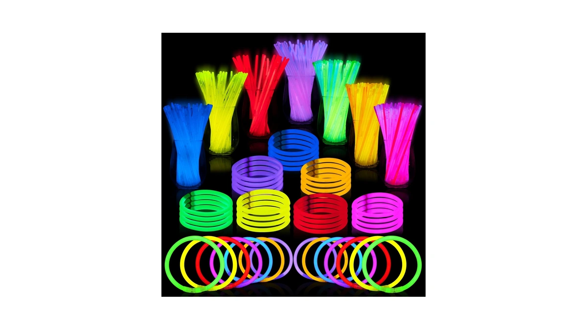 Joyin 100 Pcs 8" Glow Sticks Bulk Party Favors Pack,