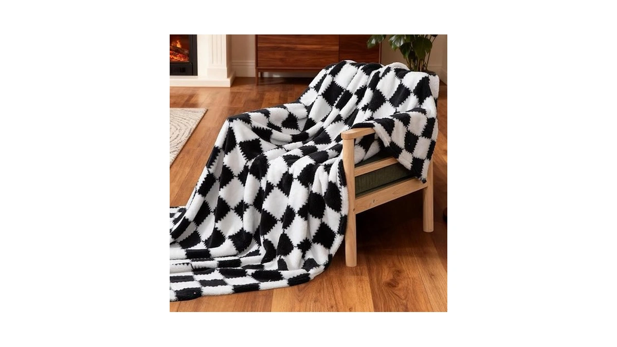 Ultra Soft Jacquard Shaggy Fleece Throw Blanket, Lightweight Warm And