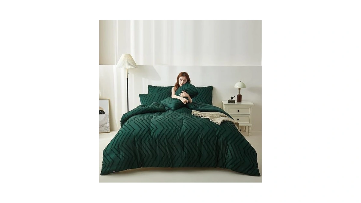 Themelove Tufted Boho Comforter Set Queen Size, Emerald Green Bohemian