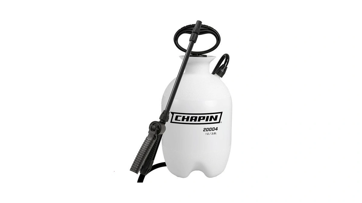 Chapin 20004 Pump Sprayer, 1-gallon Surespray Translucent Tank With An