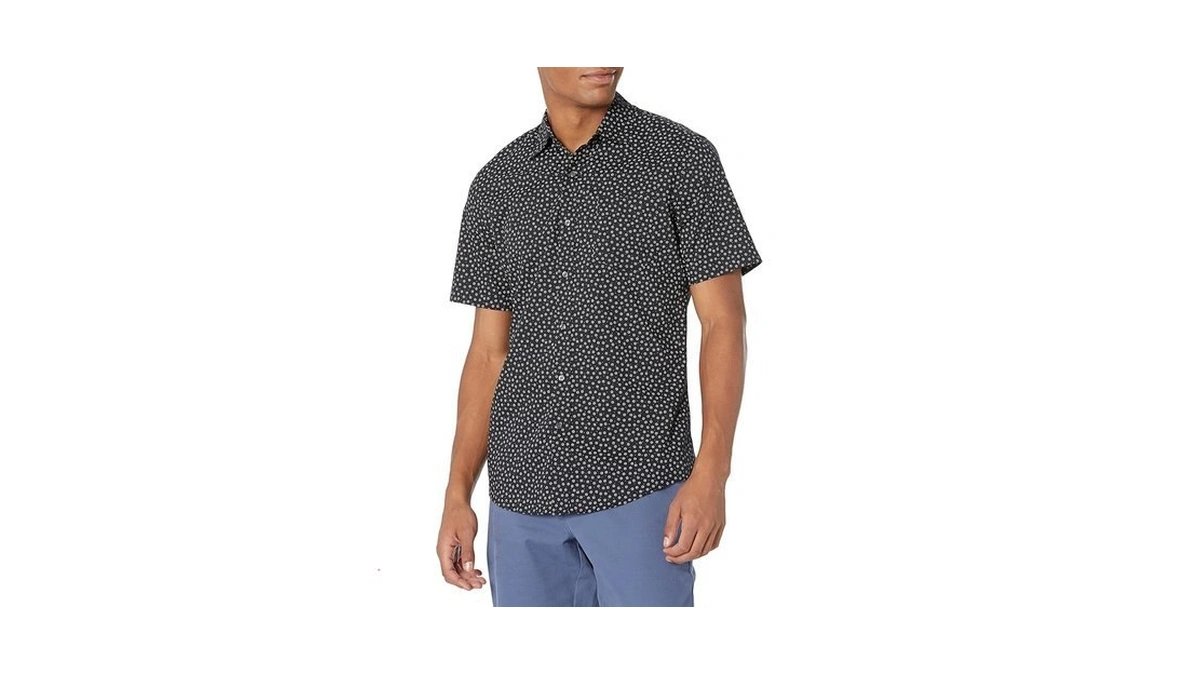 Amazon Essentials Men's Short-sleeve Button-down Print Shirt, Black Floral, Large