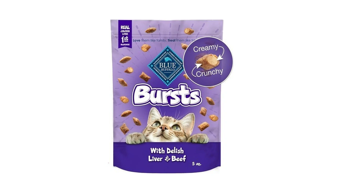Blue Buffalo Bursts Crunchy & Creamy Cat Treats, Great For