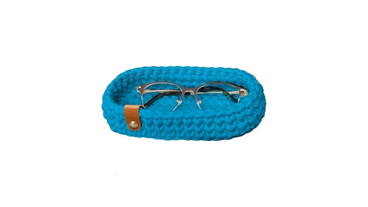 Clcbdeyit Eyeglasses Holder Cute Crochet Glasses Storage Basket Night Stand