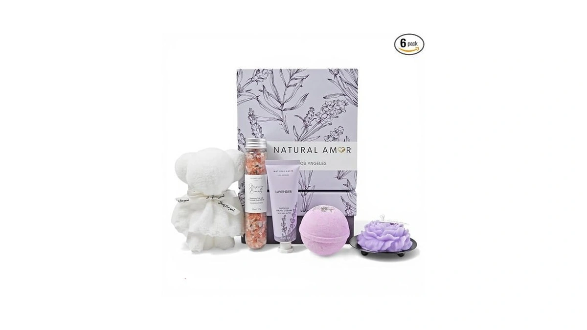 Natural Amor Lavender Spa Gift Set For Women – 6pcs