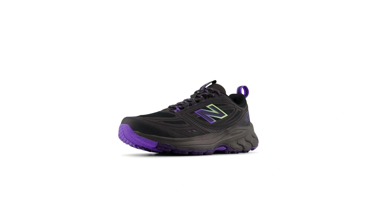 New Balance Women's Fresh Foam 410v9 Trail Running Shoe, Black/electric