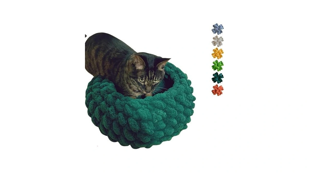 Urnat Cat Nest Bed, Handwoven Washable Round Cave House For