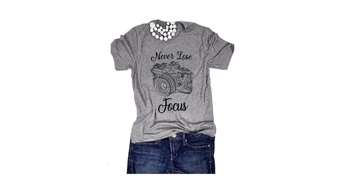 Never Lose Focus Shirt Women Camera Graphic Cute O-neck Short