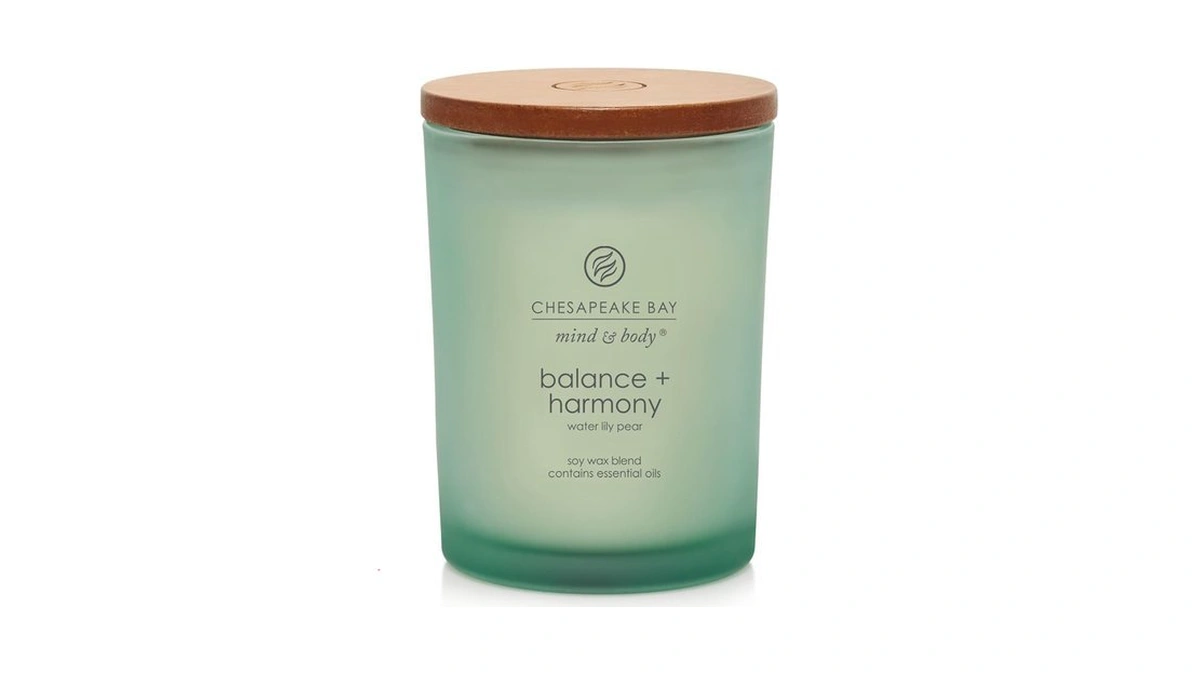 Chesapeake Bay Balance + Harmony Scented Candle Water Lily Pear