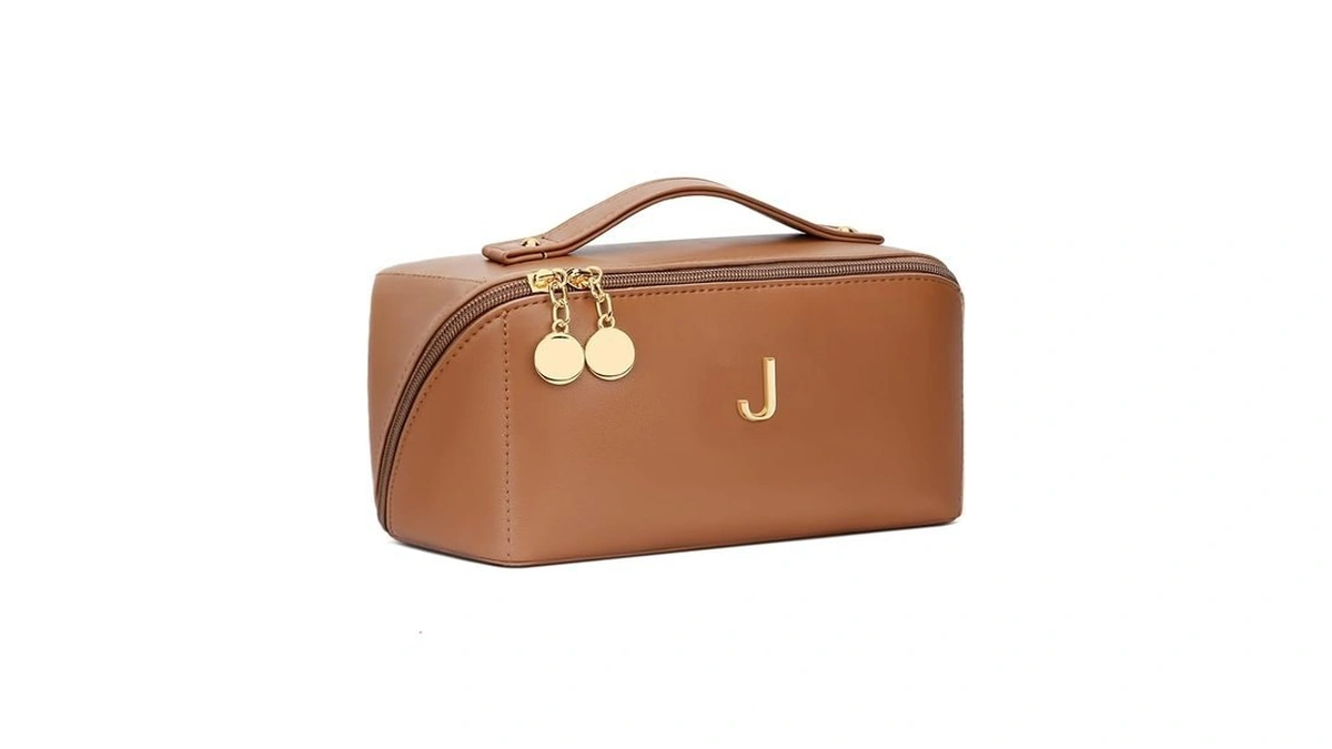 Cloudwings Initial Makeup Bag Gifts For Women Bridesmaid Gifts Travel
