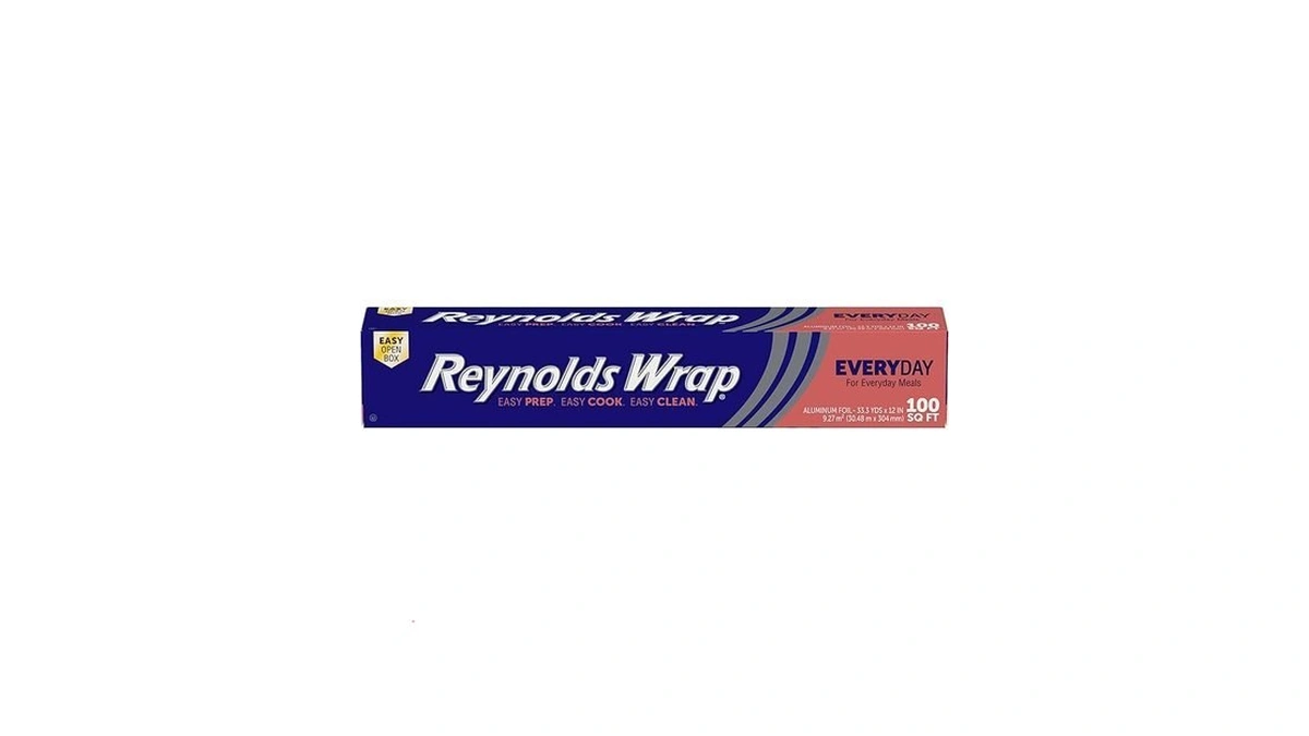 Reynolds Wrap Everyday Strength Aluminum Foil Roll, Freezer Safe And