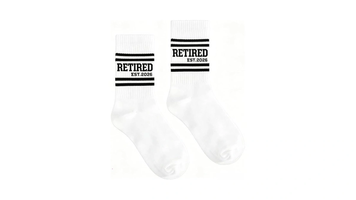Skdgih Retirement Gifts For Men Women, Funny Embroidered Retired Socks