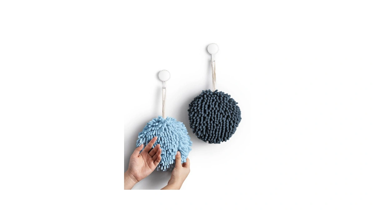 Sophie & Panda Fuzzy Ball Towel (set Of 2) Light