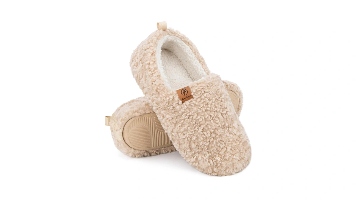 Everfoams Women’s Soft Curly Full Slippers Memory Foam Lightweight House
