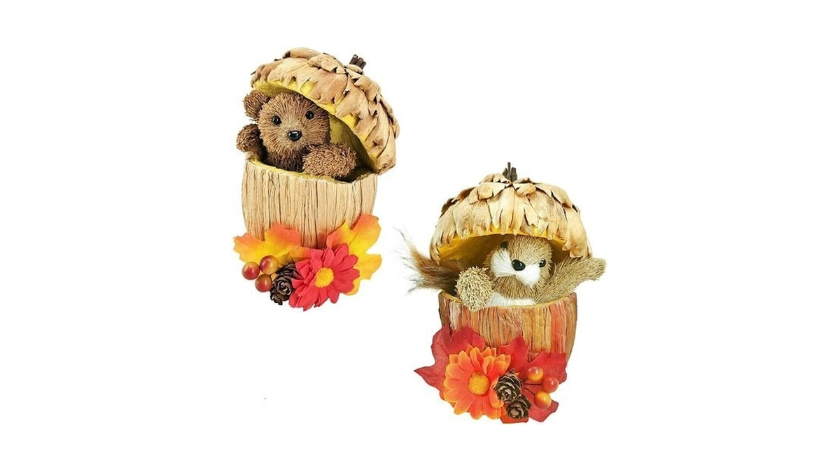 Naturevibe 6.5 Inches Acorn Decor Of Sisal Bear Squirrel Figurine